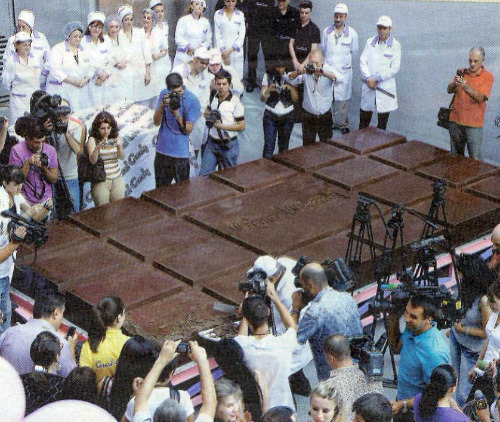 Guinness 2010 record for the biggest chocolate bar in the world